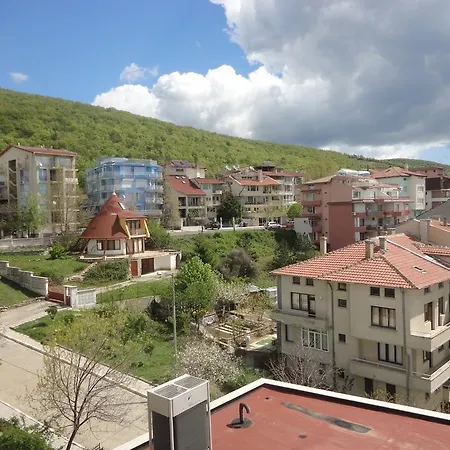 Guest Casa Luba Апартаменты Свети-Влас